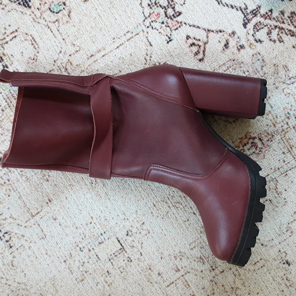 Gorgeous Burgundy Chunky Leather High Heel Statement Boots Made in Brazil Size 6 - Picture 5 of 12
